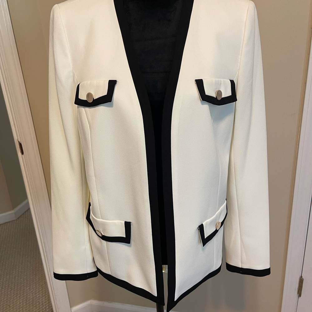 Kasper black and cream blazer/jacket